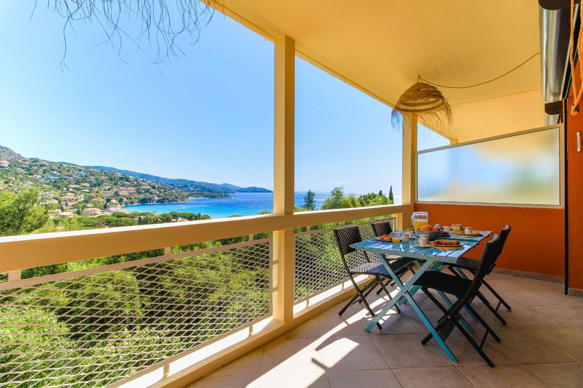 Select'Sohome - Appartement Pour 4 Personnes Avec Vue Mer A Saint-Clair ! - Zadig Le Lavandou Dış mekan fotoğraf